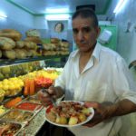 جلال ليس مجرّد متخصص في الصحن التونسي، بل هو مايسترو عارف بطريقة ضبط إيقاع الطبق