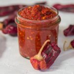 توضح اليونسكو أن الهريسة جزء من المؤونة المنزلية ومن التقاليد الغذائية اليومية في المجتمع التونسي