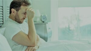 السائل المنوي يحتوي على ماء وسكريات وبروتينات وإنزيمات وزنك ومعادن أخرى.